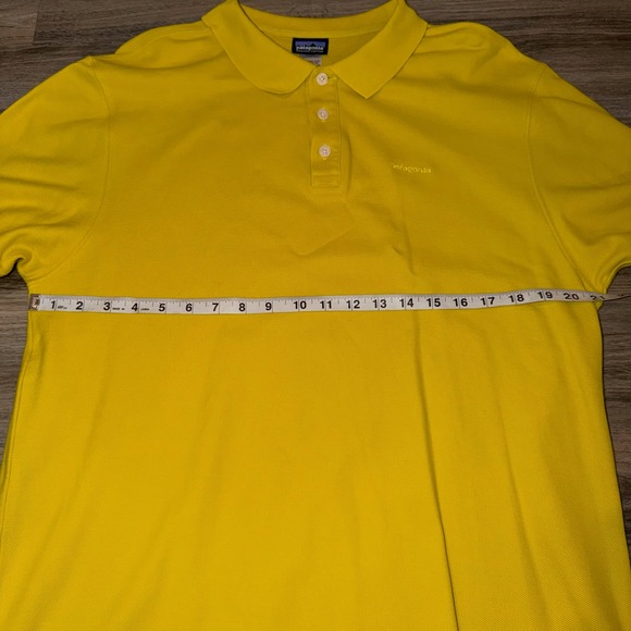 Patagonia 100% Organic Cotton Yellow Polo Size Large Men's - Picture 4 of 5